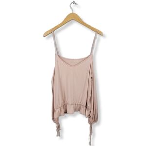 🆕️American Eagle Outfitters Soft & Sexy Cold Shoulder Vneck Top **